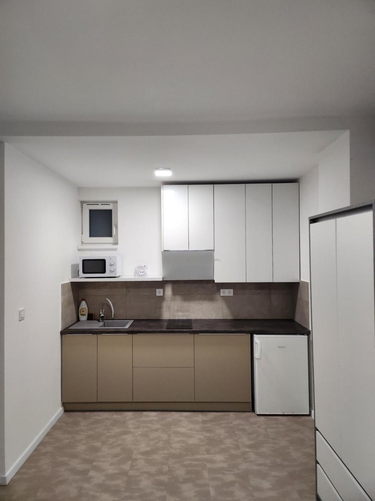 Mineral Apartman Diamond Nyiregyhaza Exterior photo